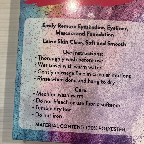 Mini Makeup Remover towels - Picture 4 of 5